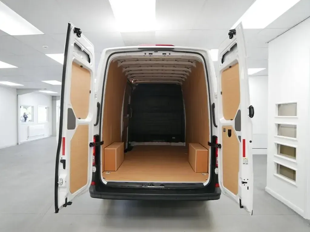 Usado VW Crafter Startline 140 HP (102 kW) 2024 Branco Van