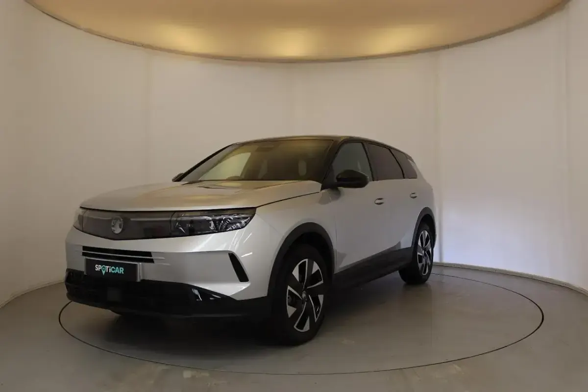 Used Vauxhall Grandland X GSe 143 HP (105 kW) 2025 Grey SUV