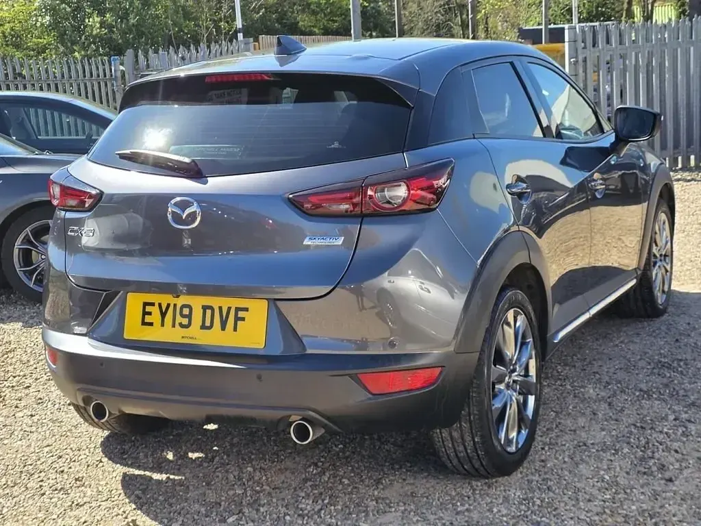 Begagnad Mazda CX-3 Inclusive 121 HK (88 kW) 2019 Grå SUV