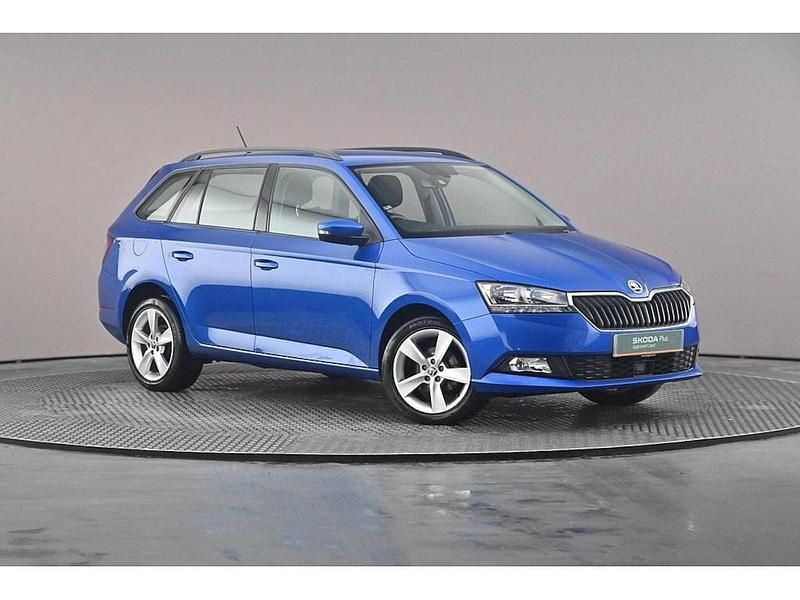 Race blue metallic Used 2022 Skoda Fabia SE L Hatchback | £15,272 (A bit pricey) - Image 1/4