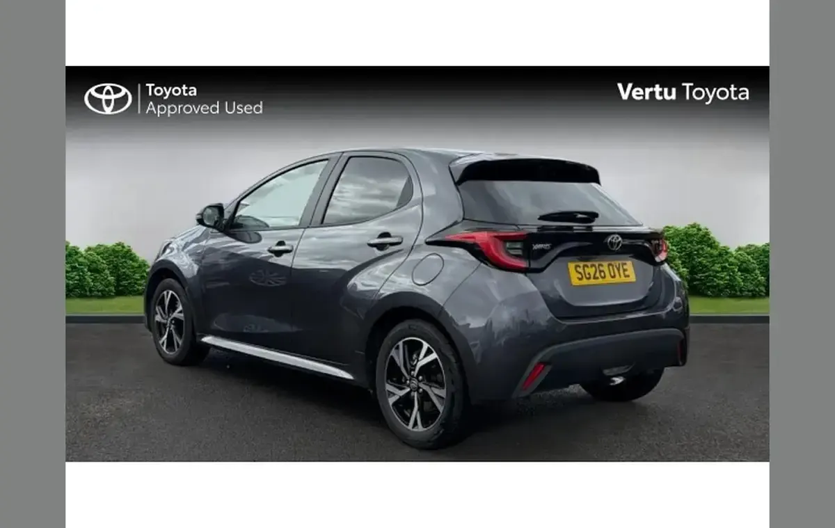 Used Toyota Yaris Design 113 HP (83 kW) 2026 Grey Hatchback