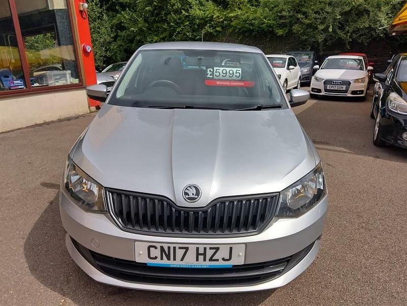 Used Skoda Fabia 75 HP (55 kW) 2017 Silver Estate