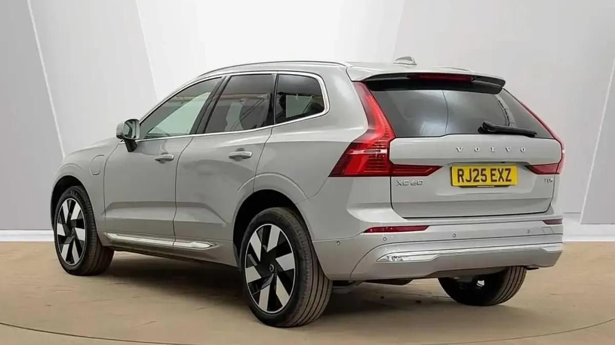 Usado Volvo XC60 Ultra 449 CV (330 kW) 2025 Plateado SUV