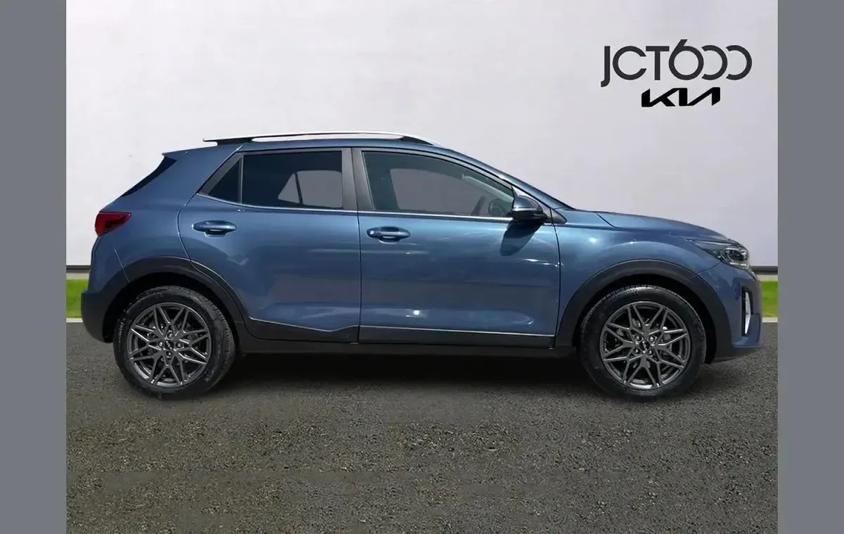 Used Kia Stonic 98 HP (72 kW) 2024 Blue SUV