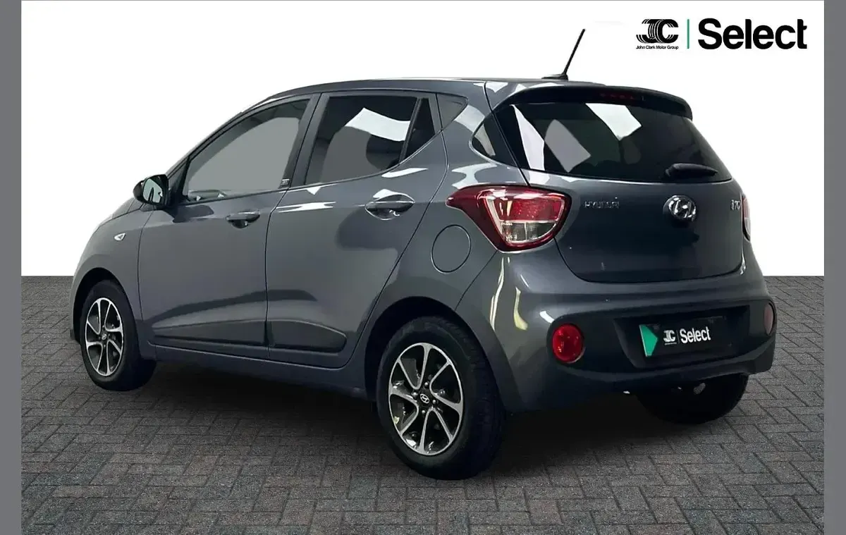 Used Hyundai i10 GO! 67 HP (49 kW) 2018 Grey Hatchback