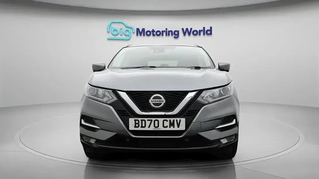 Used Nissan Qashqai N-Connecta 140 HP (102 kW) 2020 Grey SUV