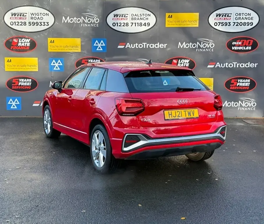 Usado Audi Q2 S-Line 150 CV (110 kW) 2021 Rojo SUV
