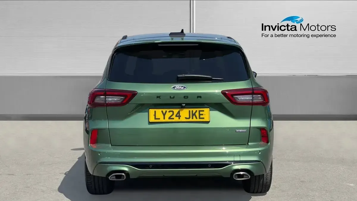 Used Ford Kuga ST-Line X 180 HP (132 kW) 2024 Green SUV