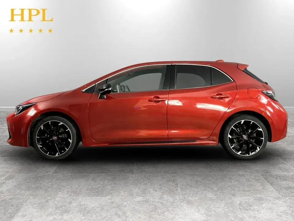 Used Toyota Corolla Sport 122 HP (89 kW) 2021 Red Hatchback