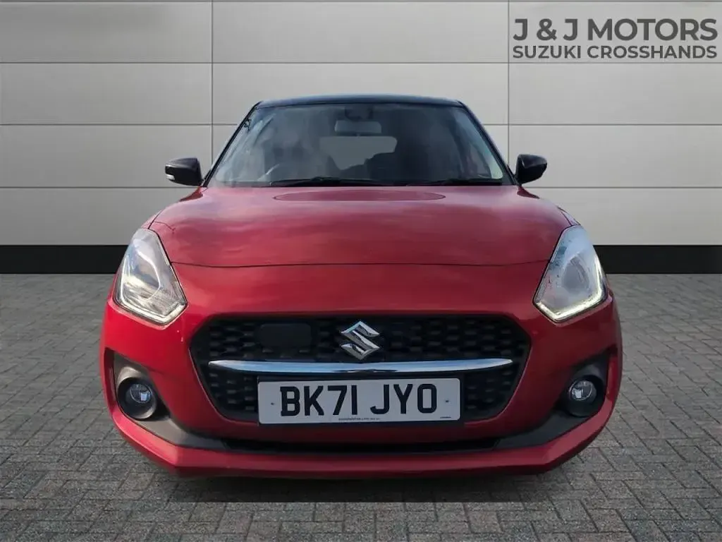 Used Suzuki Swift SZ5 83 HP (61 kW) 2021 Red Hatchback