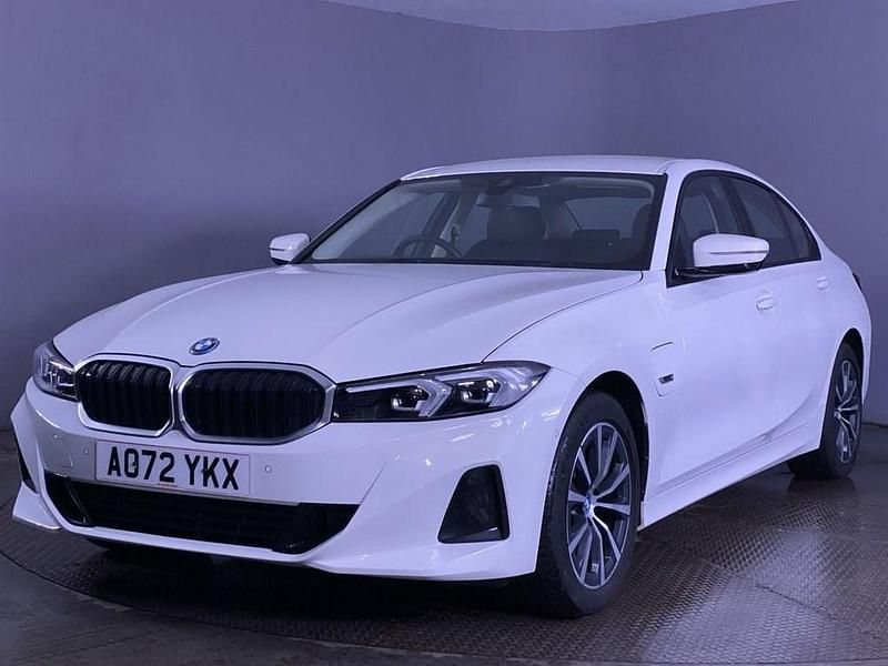 Used BMW 330e Sport Line 288 HP (211 kW) 2022 White Sedan