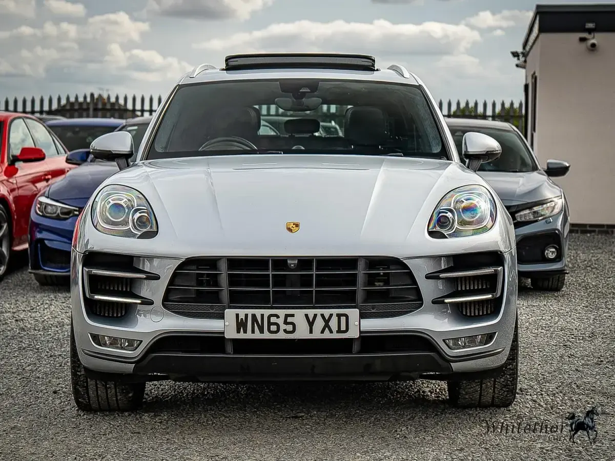 Used Porsche Macan Turbo 400 HP (294 kW) 2016 Silver SUV