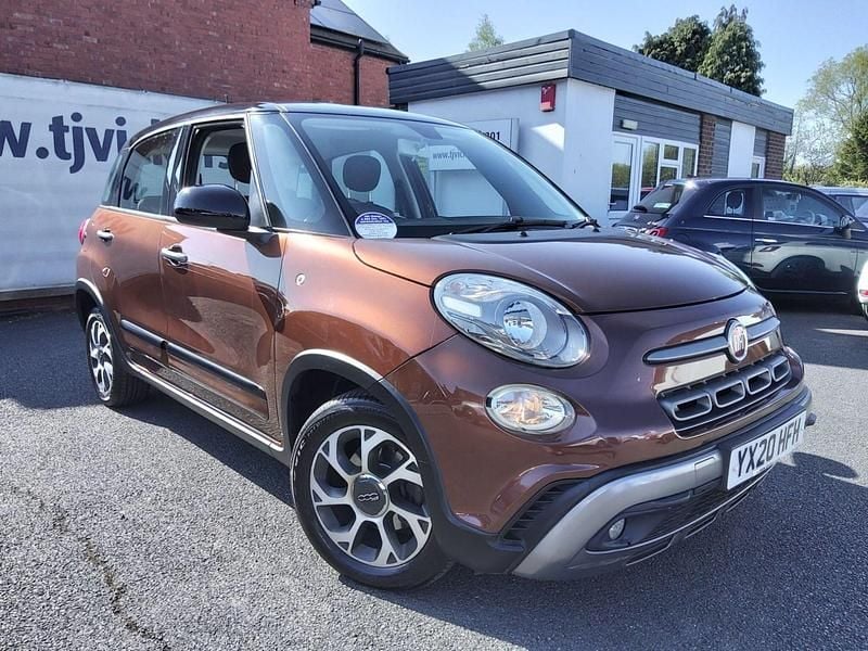 Used Fiat 500L Cross 95 HP (69 kW) 2020 Bronze/black MPV