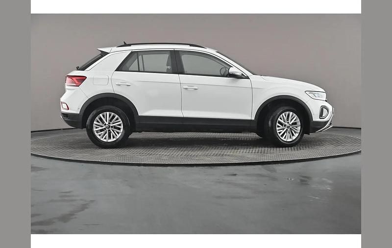 Used VW T-Roc Life 150 HP (110 kW) 2022 White SUV
