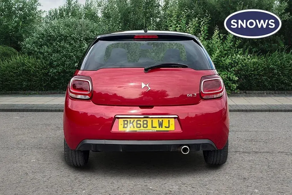 Used DS Automobiles DS3 Connected Chic 2018 Red Hatchback
