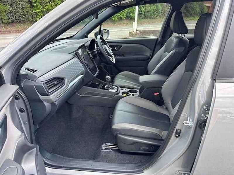 Usado Subaru Forester 136 HP (100 kW) 2025 Prateado SUV