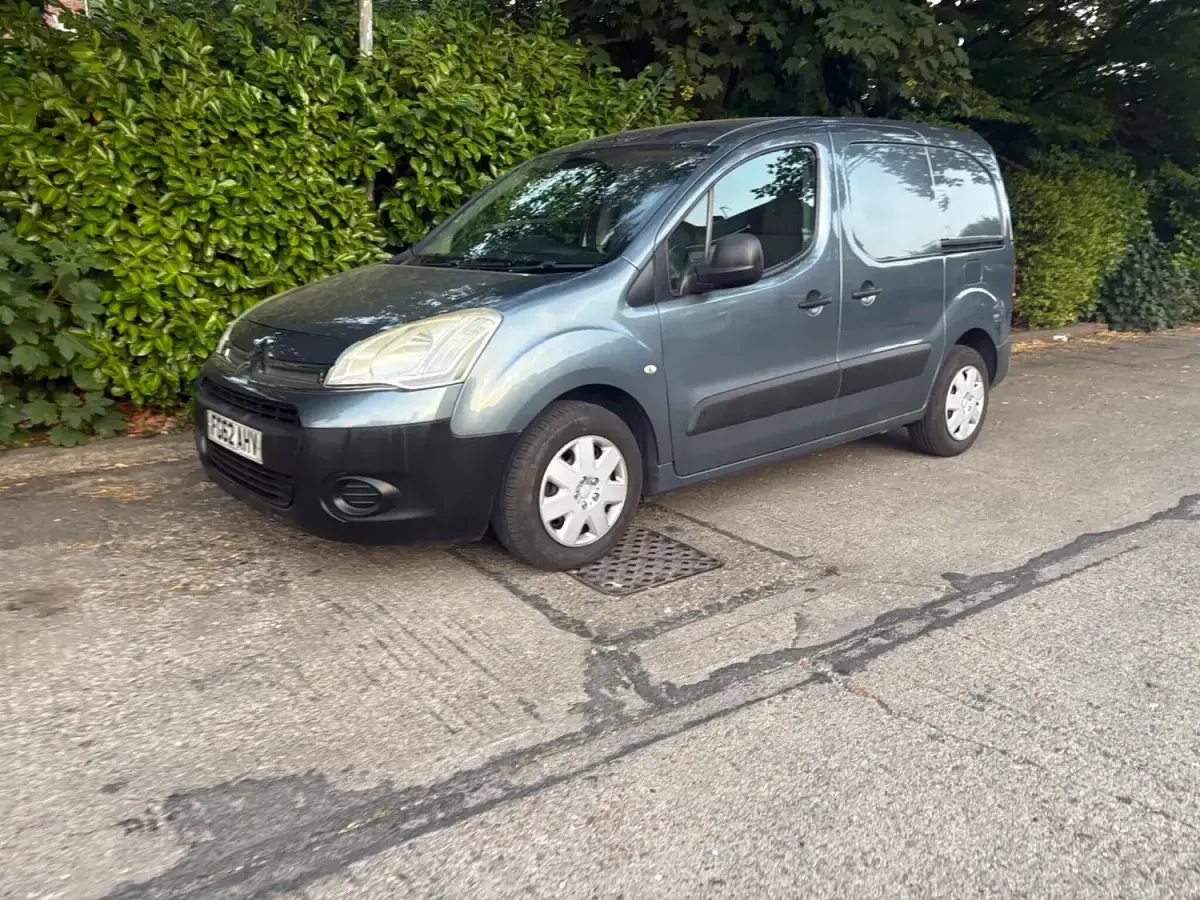 Used Citroën Berlingo 75 HP (55 kW) 2012 Grey MPV