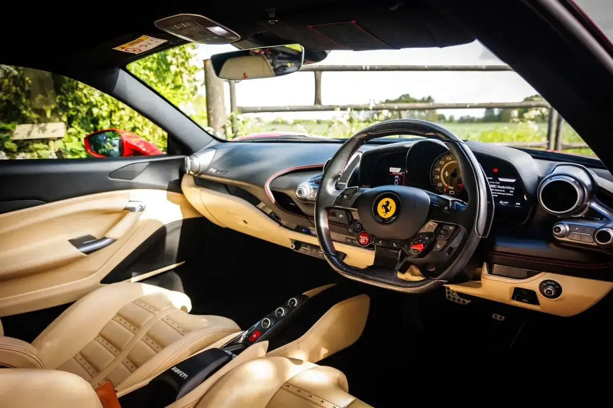 Used Ferrari F8 720 HP (529 kW) 2021 Red Coupe