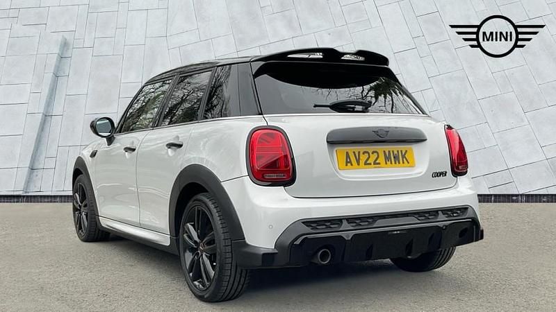 Used Mini Cooper Hatch 134 HP (98 kW) 2022 Silver Hatchback