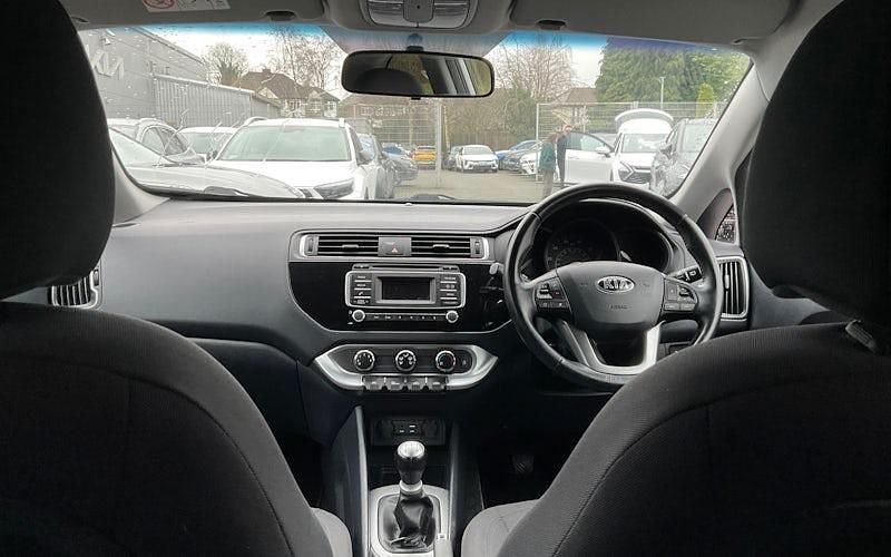 Used Kia Rio 84 HP (61 kW) 2016 Hatchback