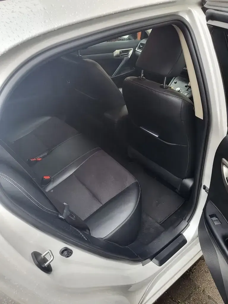 Used Lexus CT200h Sport Line 136 HP (100 kW) 2016 White/black Hatchback