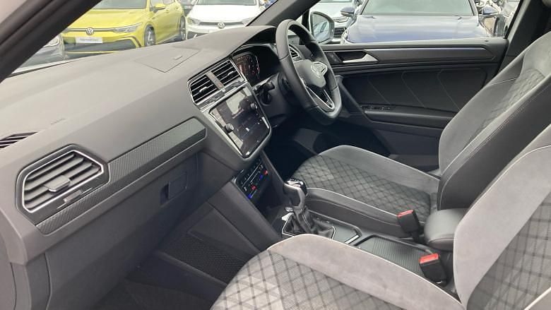 Used VW Tiguan R-line 150 HP (110 kW) 2022 White SUV