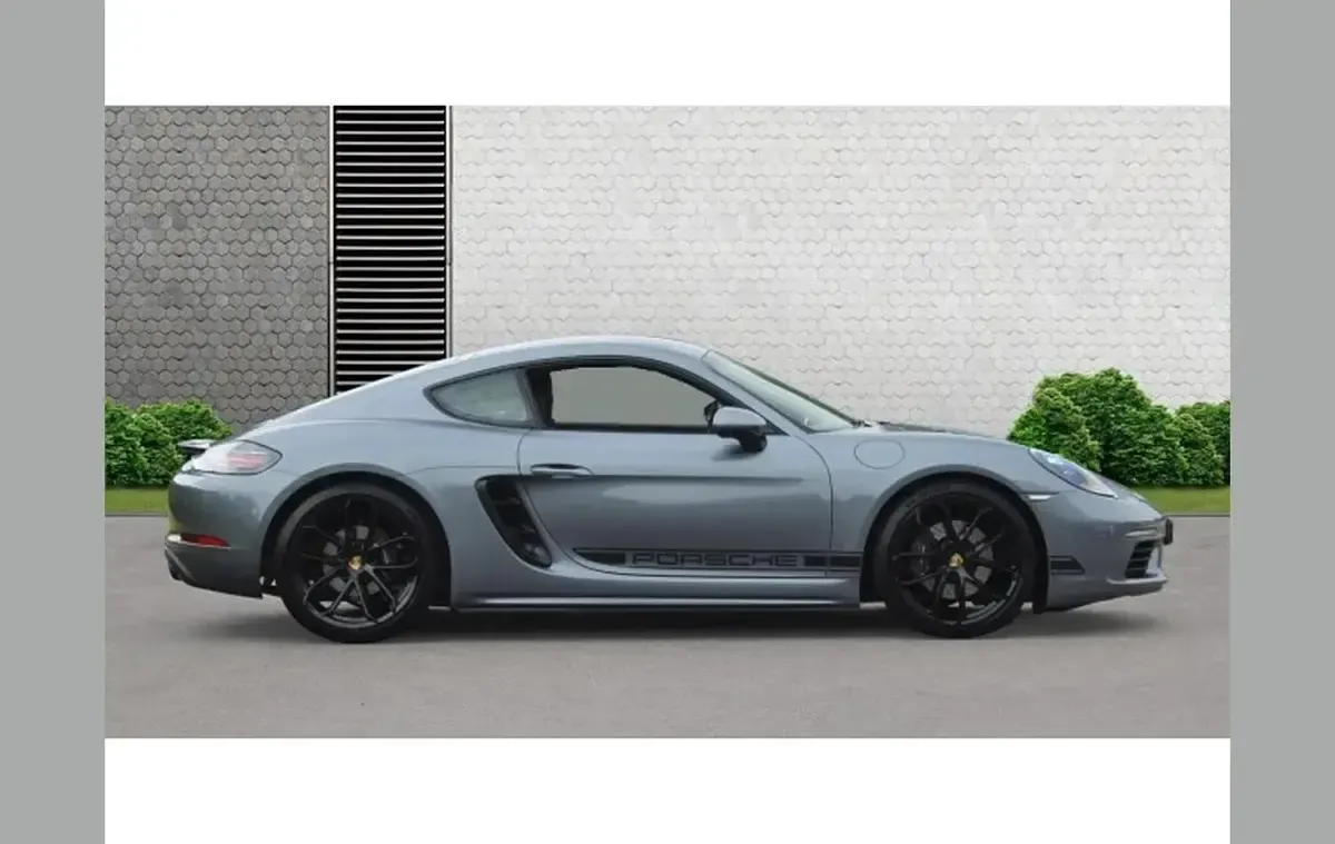 Used Porsche Cayman Edition 300 HP (220 kW) 2025 Grey Coupe