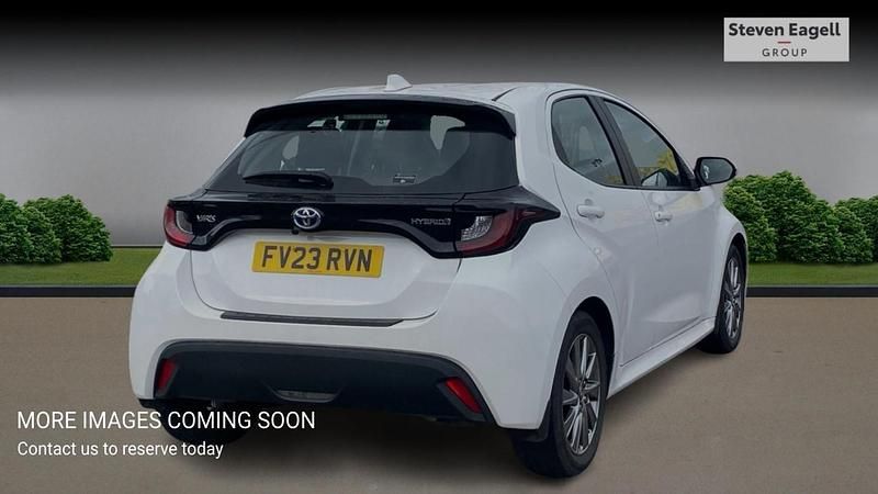 Used Toyota Yaris Hybrid 2023 White Hatchback