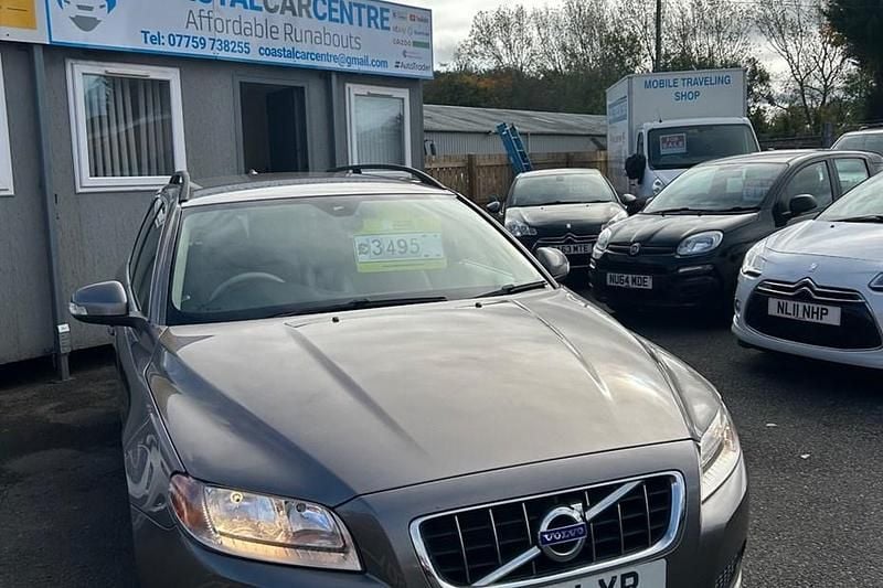 Grey Used 2011 Volvo V70 SE Estate | £3,450 (Good price) - Image 1/1