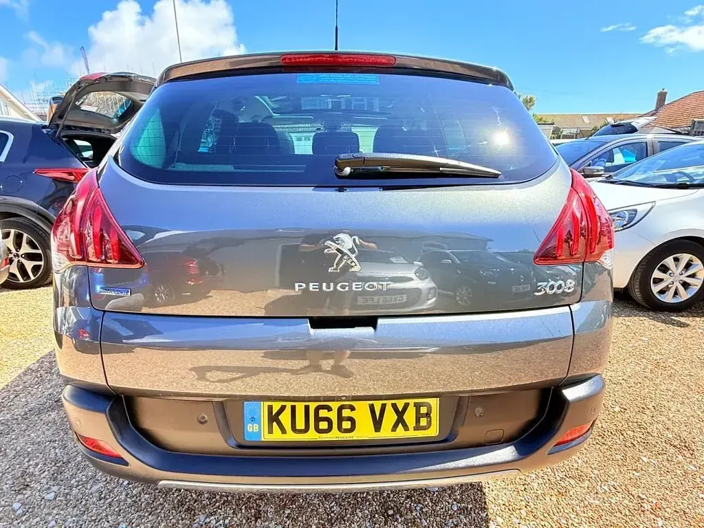 Used Peugeot 3008 Allure 2016 Grey Hatchback