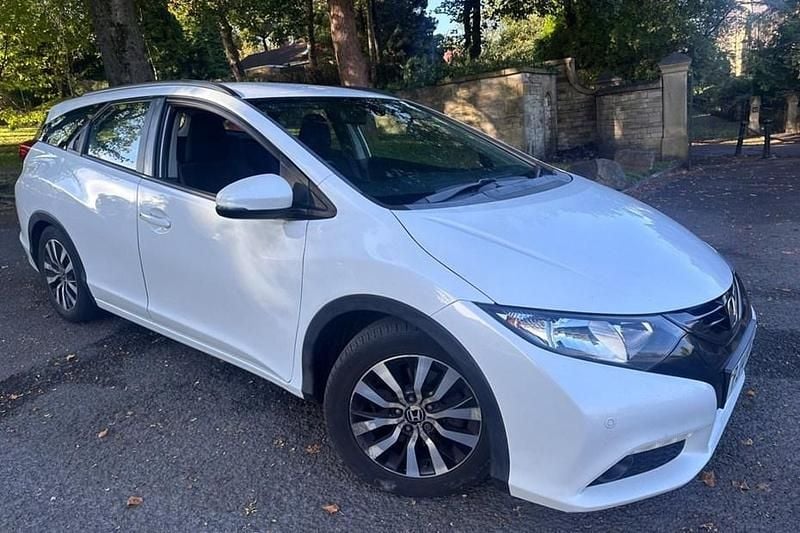White Used 2014 Honda Civic SE Plus Estate | £4,295 (Fair price) - Image 1/1