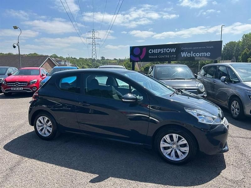 Grey Used 2015 Peugeot 208 Access Hatchback | £3,695 (Good price) - Image 1/4