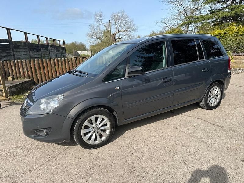Used Vauxhall Zafira Design Edition 2014 Grey MPV