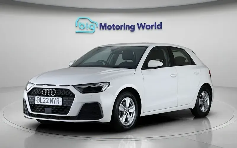 Used Audi A1 Sportback 110 HP (80 kW) 2022 White Hatchback
