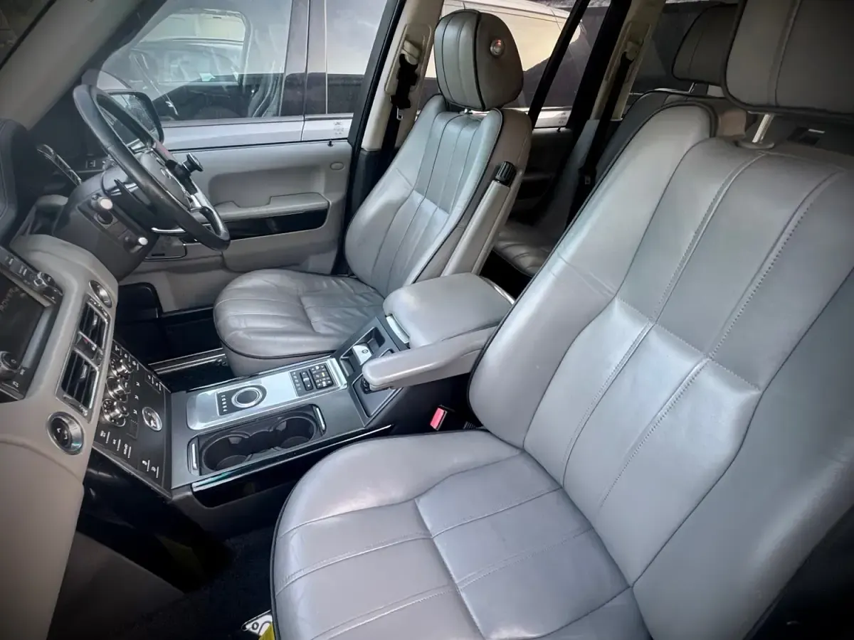 Used Land Rover Range Rover Vogue 2011 Grey SUV