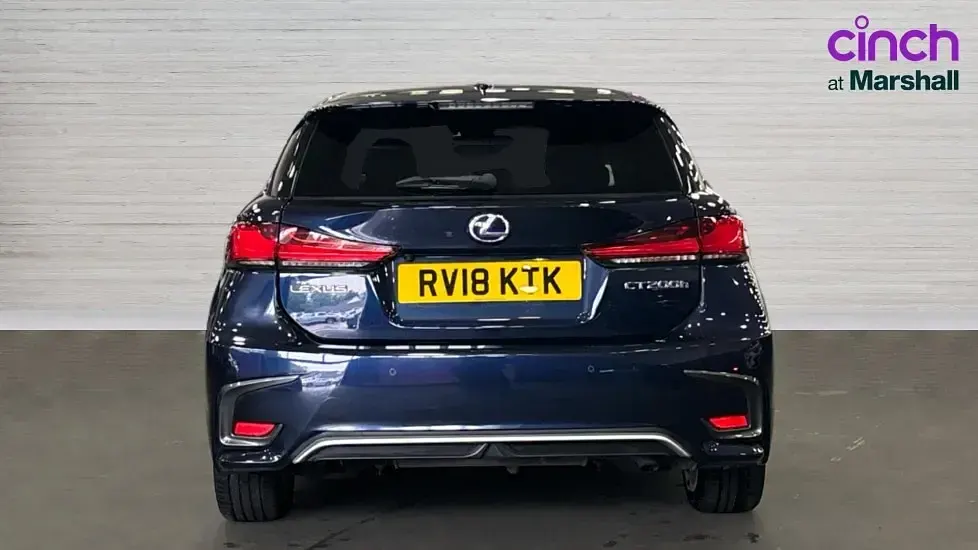 Used Lexus CT200h 136 HP (100 kW) 2018 Blue
