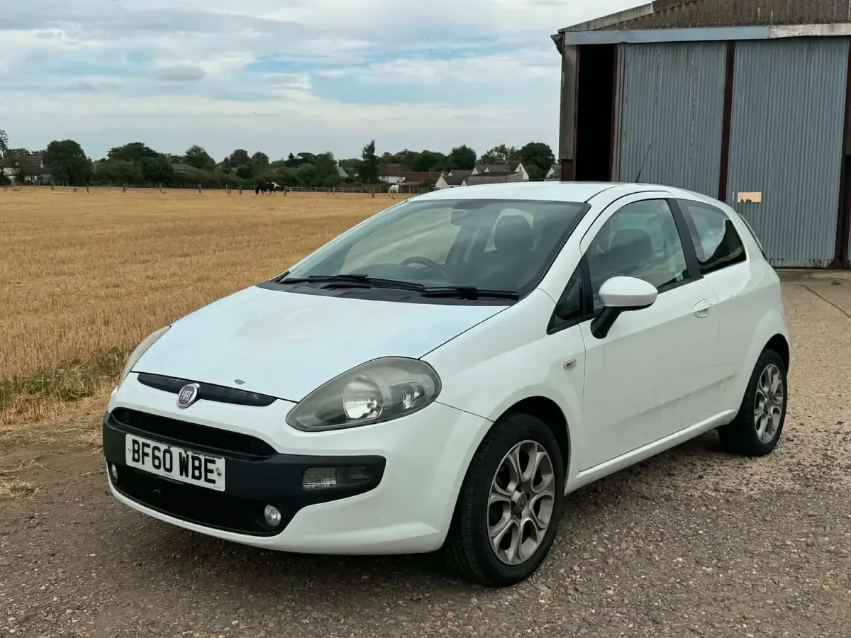Used Fiat Punto Evo 2010 White Hatchback