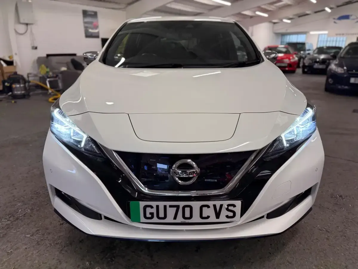 Second-hand Nissan Leaf Tekna 160 kW (218 CP) 2020 Alb Hatchback