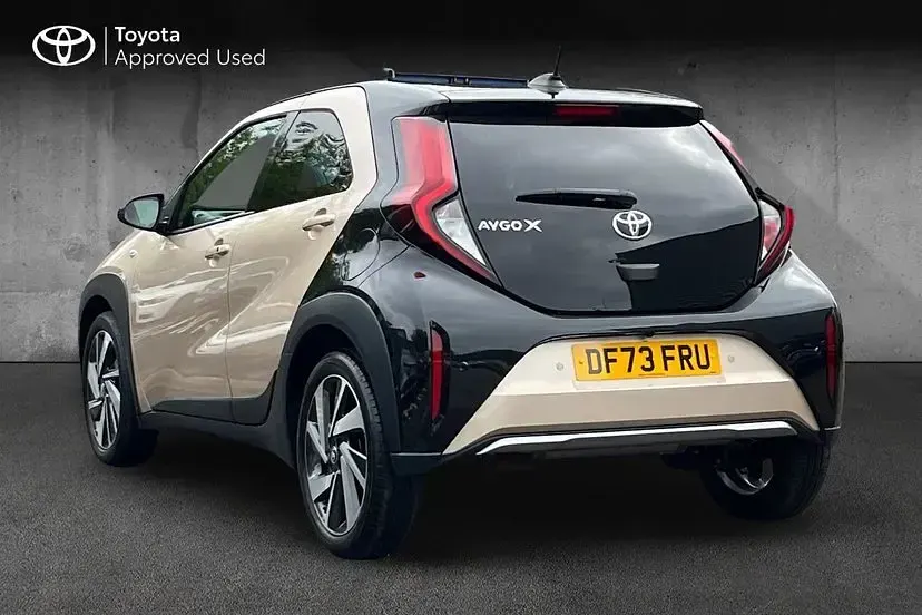 Used Toyota Aygo X 72 HP (52 kW) 2023 Ginger beige with black SUV