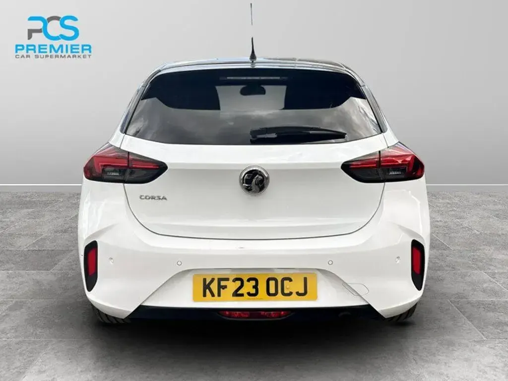 Used Vauxhall Corsa 73 HP (53 kW) 2023 Arctic white (solid paint) Hatchback