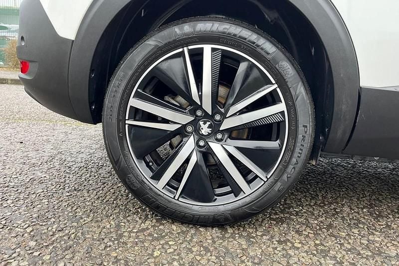 Used Peugeot 5008 Premium 129 HP (94 kW) 2023 White SUV