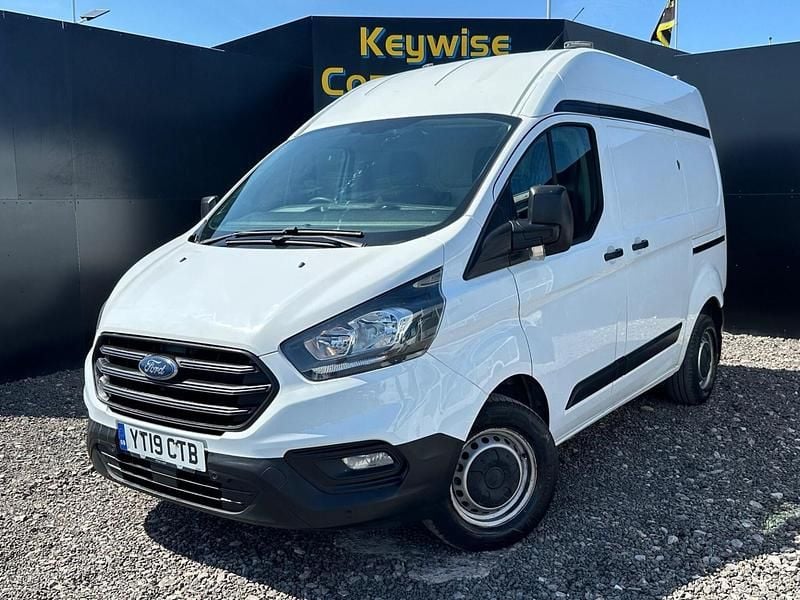 Used Ford Transit Custom 105 HP (77 kW) 2019 White Van