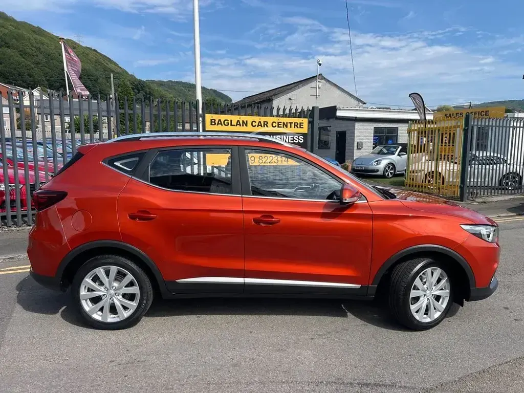 Used MG ZS Excite 106 HP (77 kW) 2018 Orange SUV