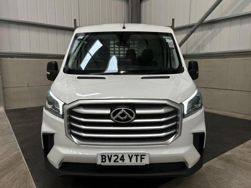 Używany Maxus V90 150 KM (110 kW) 2024 Biały Van