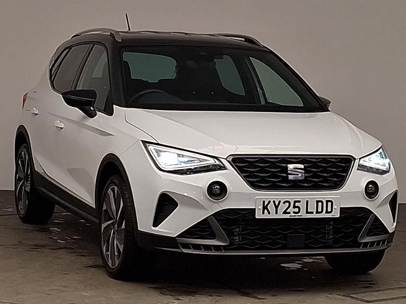 Used Seat Arona FR Sport 115 HP (84 kW) 2025 White SUV