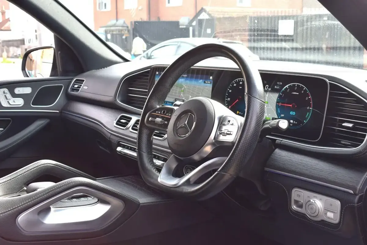 Usado Mercedes GLE350 AMG Line Premium 2022 Azul Carrinha