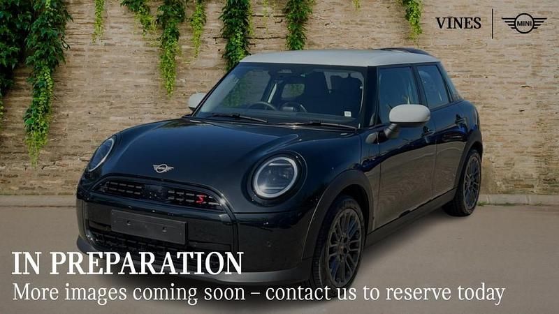 Usado Mini Cooper S Hatch 201 HP (147 kW) 2025 Preto Citadino