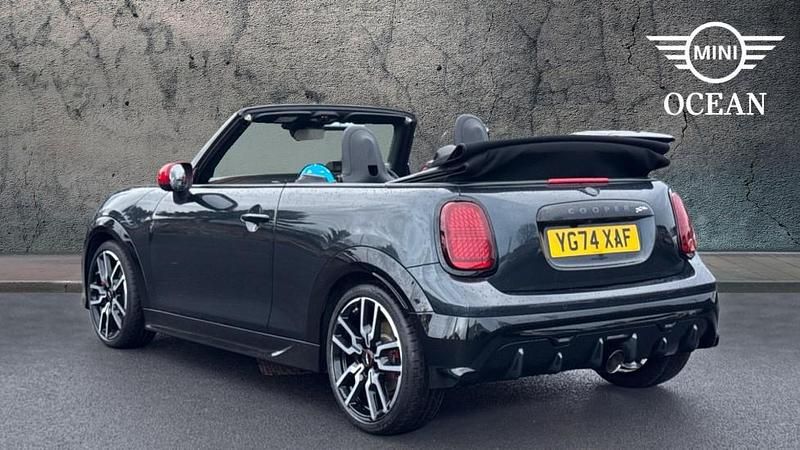 Used Mini John Cooper Works 228 HP (167 kW) 2024 Grey Hatchback