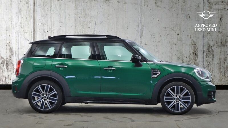 Used Mini Cooper Countryman Exclusive 134 HP (98 kW) 2019 Green SUV
