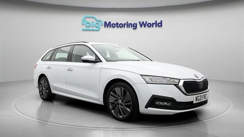 Used Skoda Octavia SE Technology 2021 White Estate